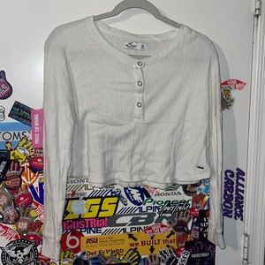 HOLLISTER LONG SLEEVE CROP TOP